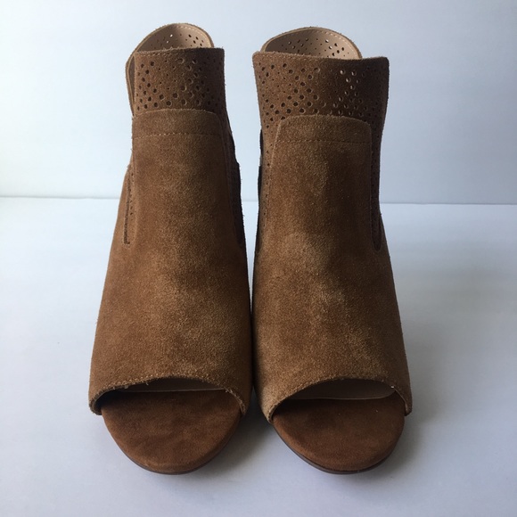 NWOB Steven By Steve Madden Suede Peep Toe Booties - Picture 3 of 6